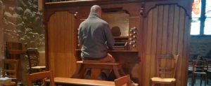Read more about the article The last piece of the Graylingwell Chapel organ is in place!